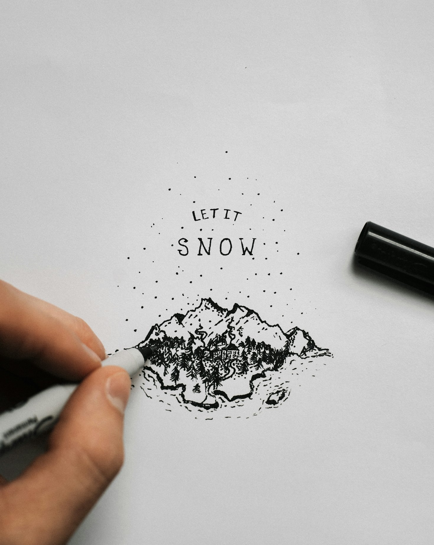 Creative Escapes: Cass Evans’ Artistic Vision